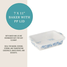 Rectangular baking dish with lid in white with blue floral print