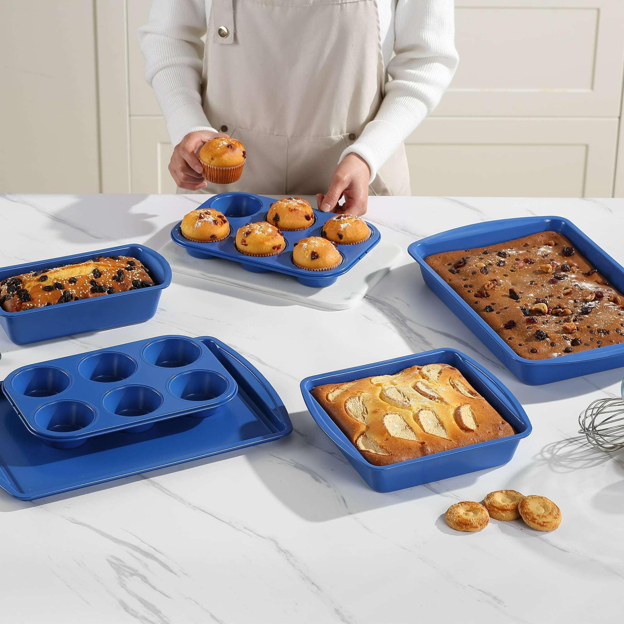 Mainstays 6 Piece Non-Stick Carbon Steel Bakeware Set with Cake, Muffin, Cookie and Loaf Pans, Gray