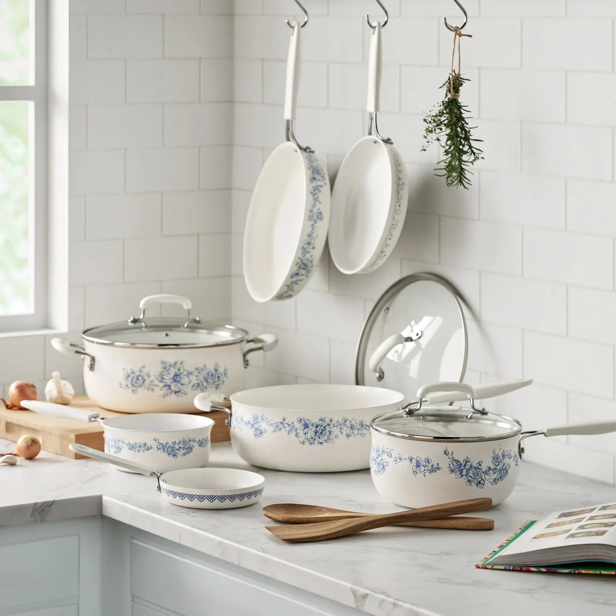 The Pioneer Woman 12-Piece Classic Ceramic Cookware Set, Agatha Blue