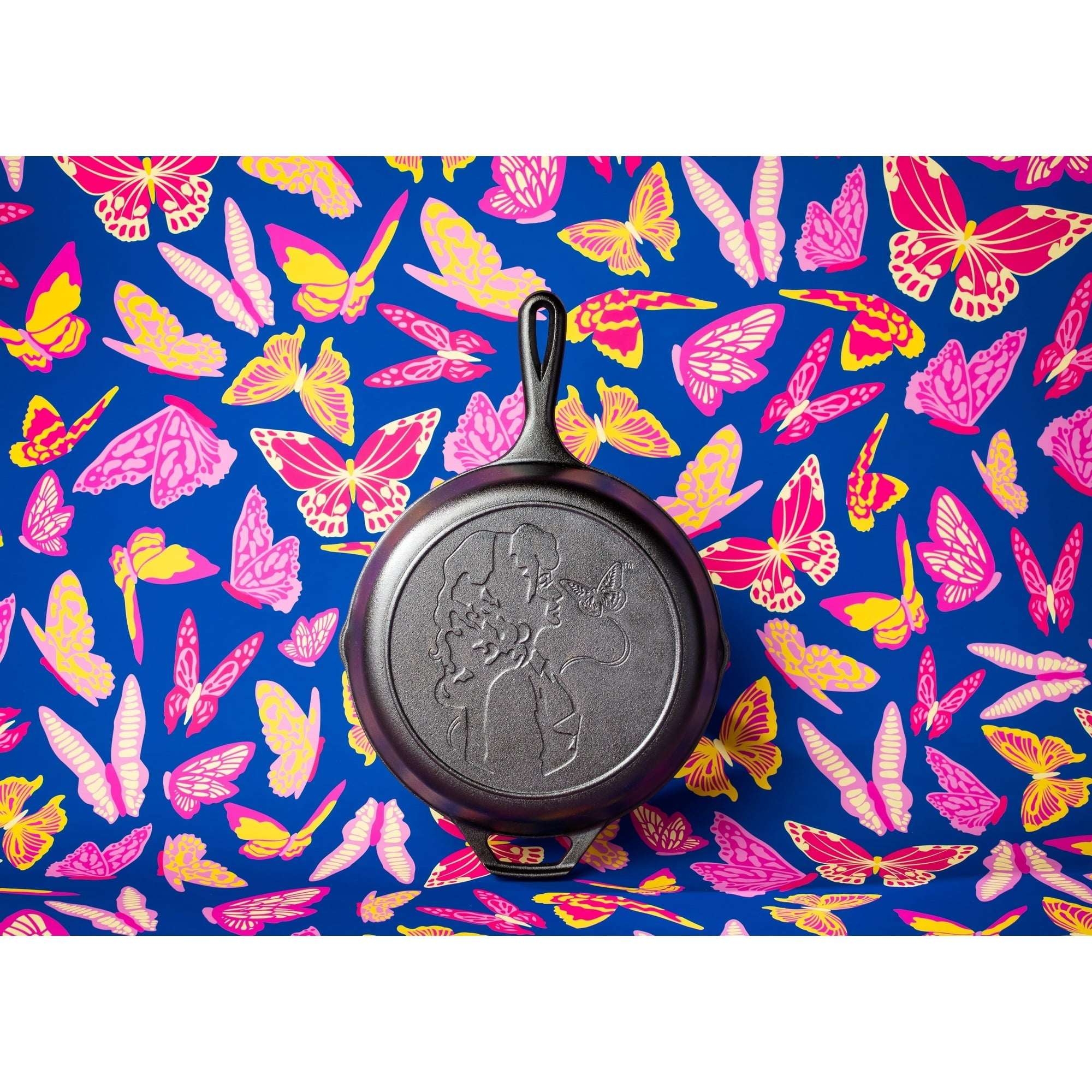 Dolly Parton x Lodge Cast Iron Seasoned 10.25” Skillet