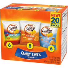 Family Faves variety pack box showing Goldfish Colors, Cheddar, and Baby bags