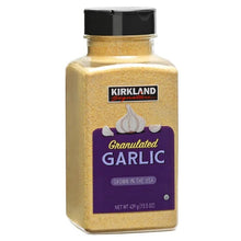 Kirkland Signature granulated garlic jar showing front label and garlic graphics