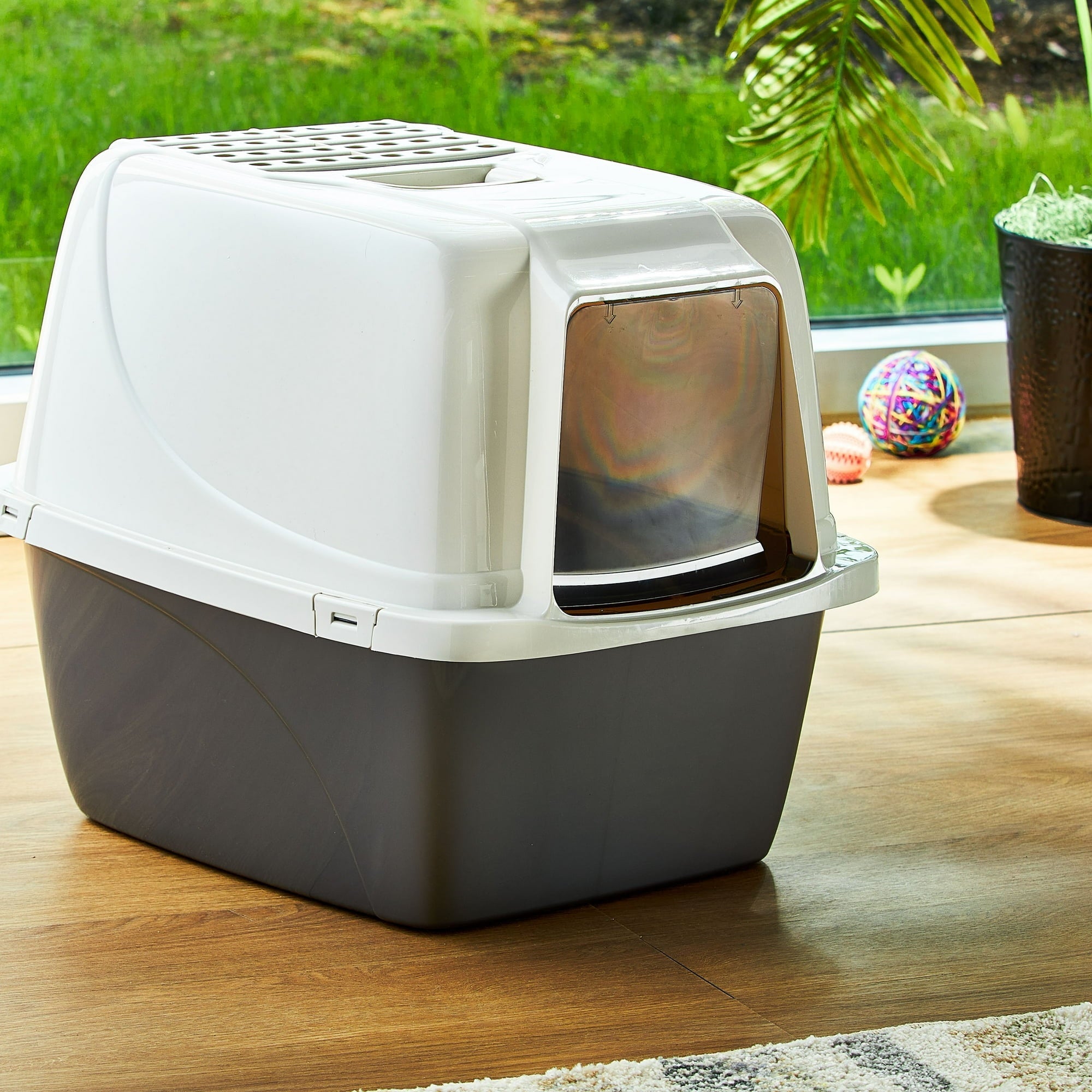 Vibrant Life Giant Hooded Enclosed Cat Litter Box