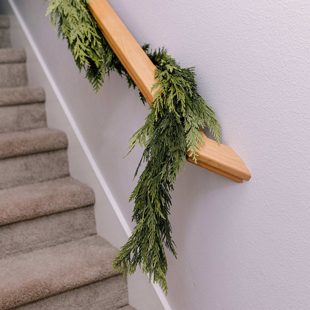 30‚Äô Fresh Western Red Cedar Garland