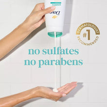 Squeezable Dove body wash tube with green nozzle and no sulfates, no parabens text