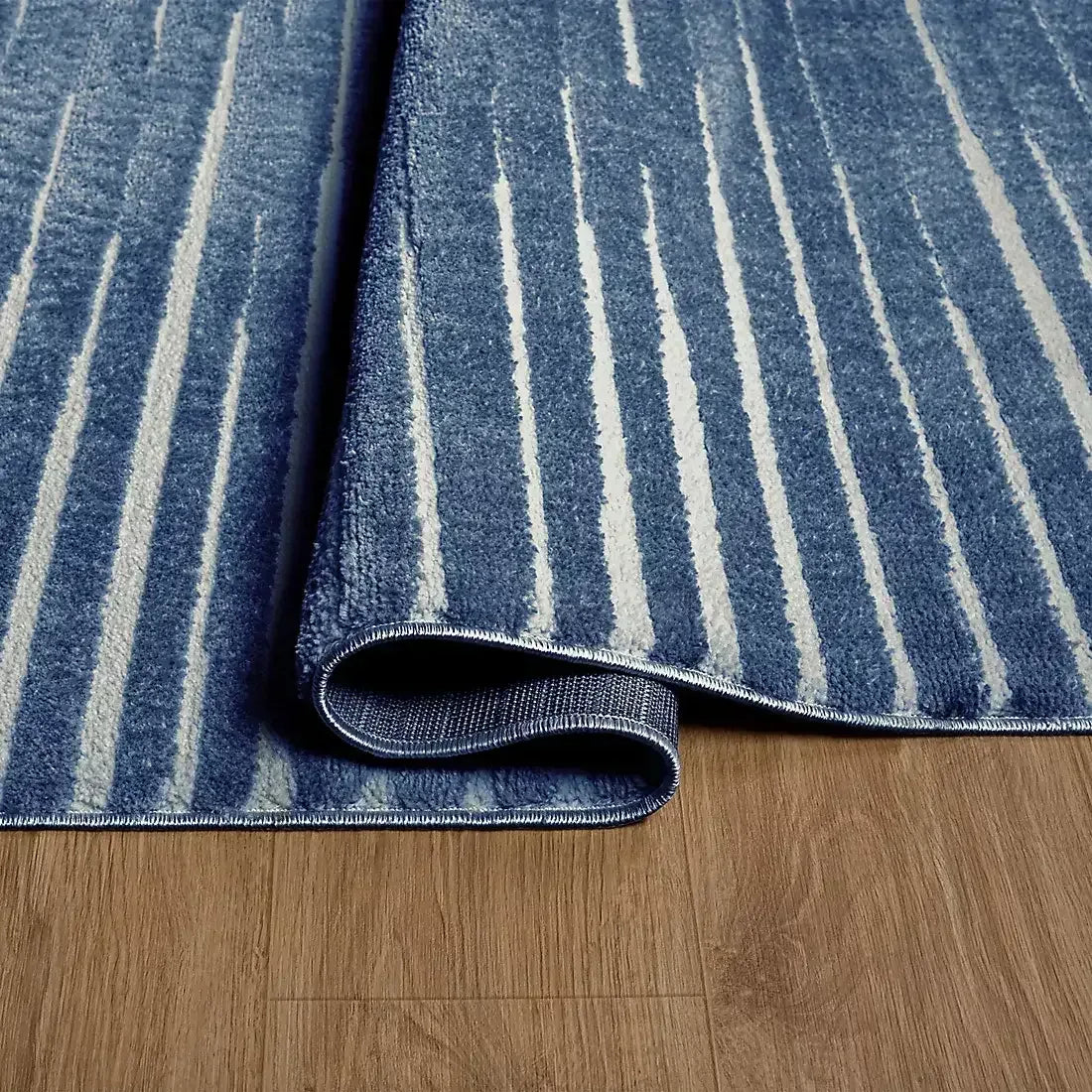 Tahari Freya 6' x 9' Area Rug (Select Color)