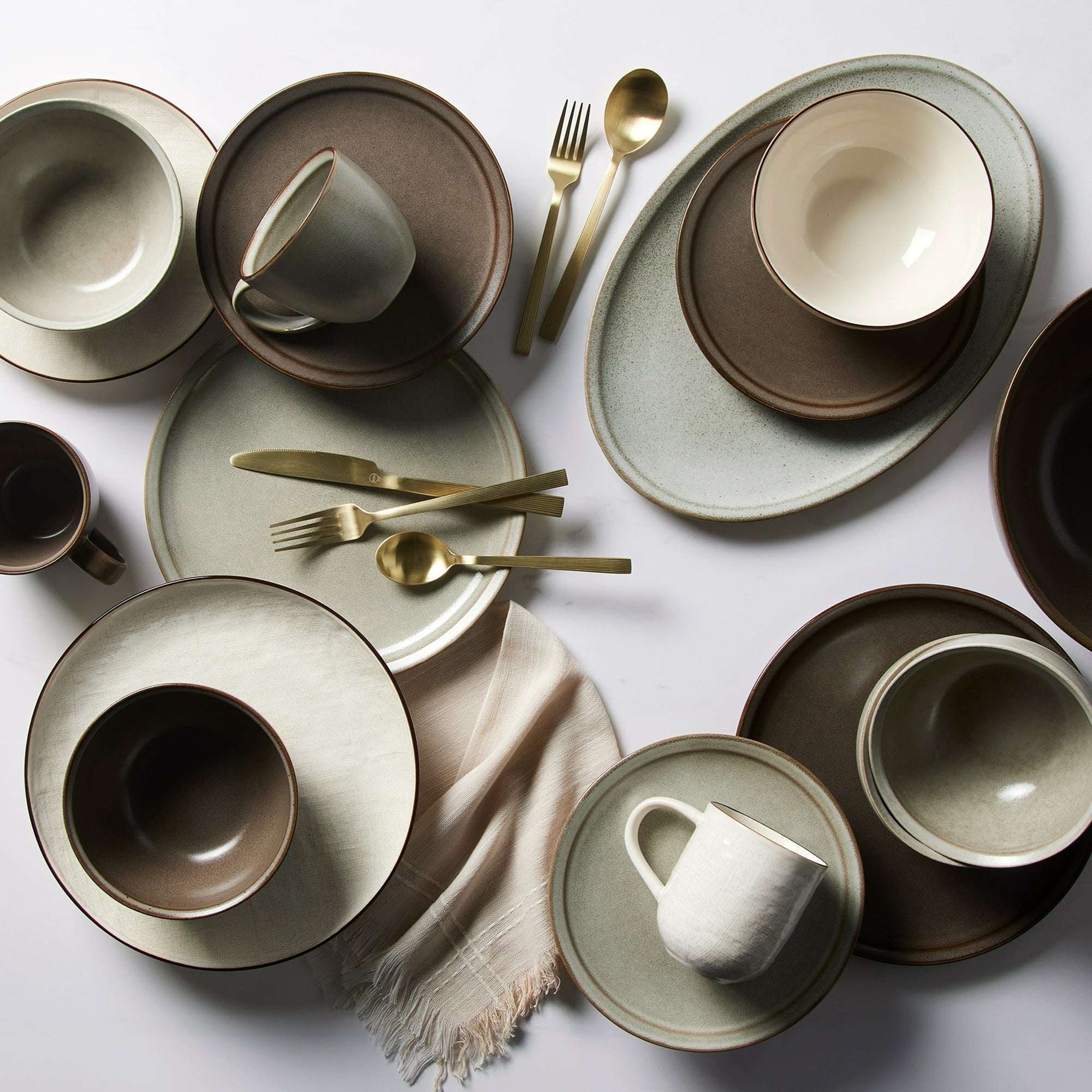 Better Homes & Gardens Stoneware Cream Murphy 12PC Dinnerware Set
