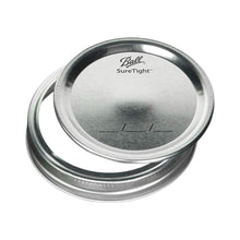 Ball SureTight wide-mouth lid with matching metal ring