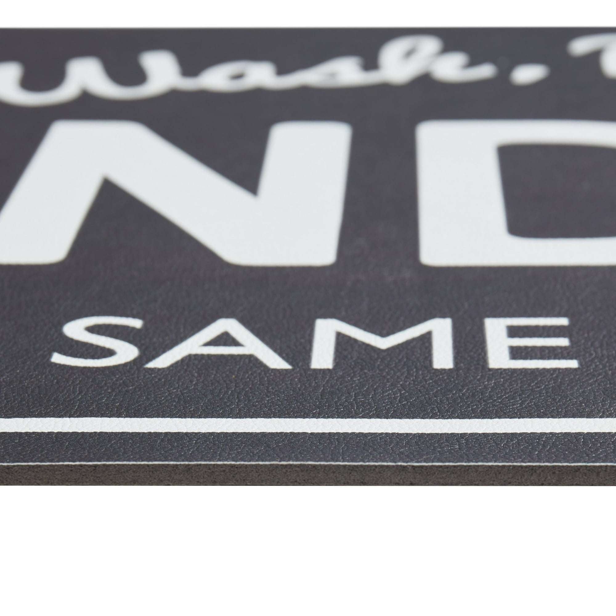 Mainstays 20" x 59" Laundry Indoor Runner Rug, Black