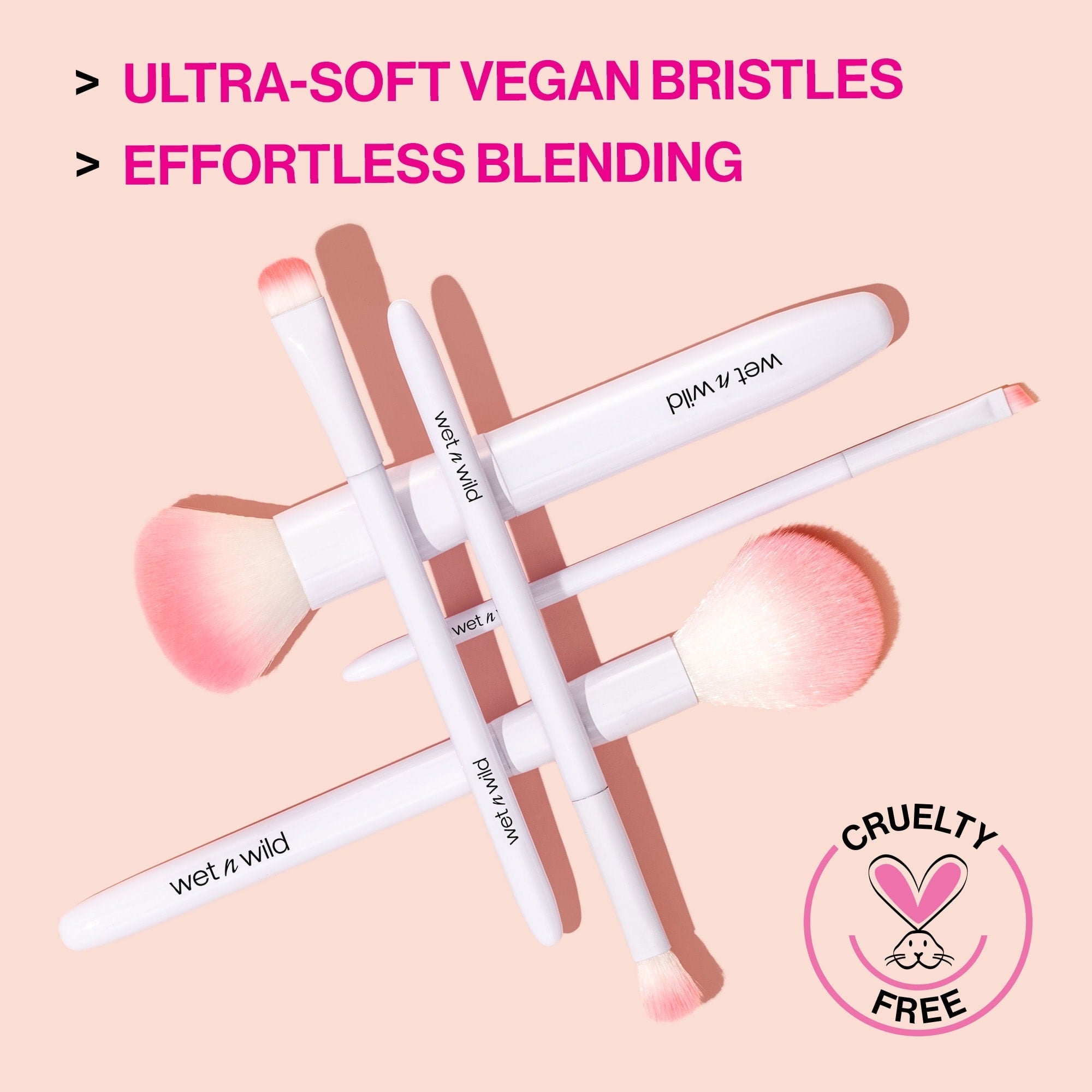 (4 pack) Wet n Wild Essential Brush, ultra-plush Eyeshadow Brush, Synthetic