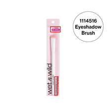 Wet n Wild eyeshadow brush in blister pack with soft pink bristles
