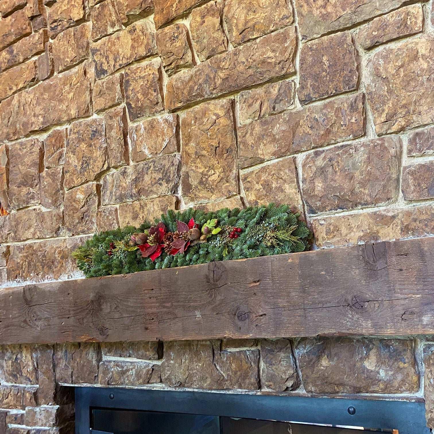 43" Fresh Mantel Garland - USA MEGA SHOP