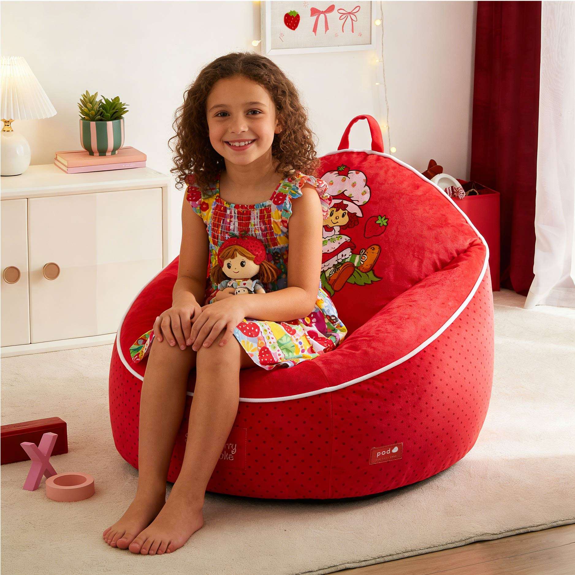 Strawberry Shortcake Kids' Compressed Foam Bean Bag Chair, Red