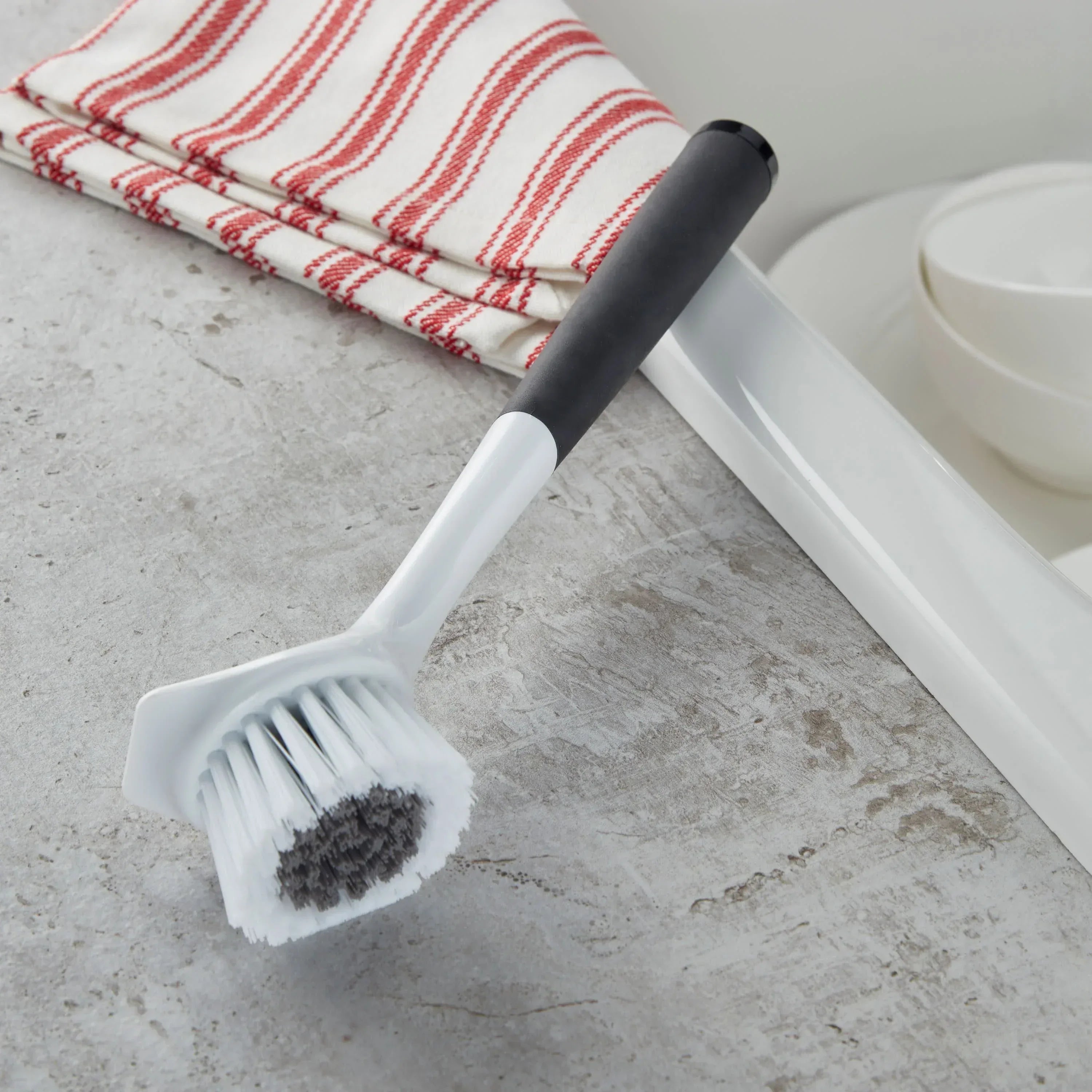 KitchenAid Round Sink Angled Brush with Black Soft Touch Handle