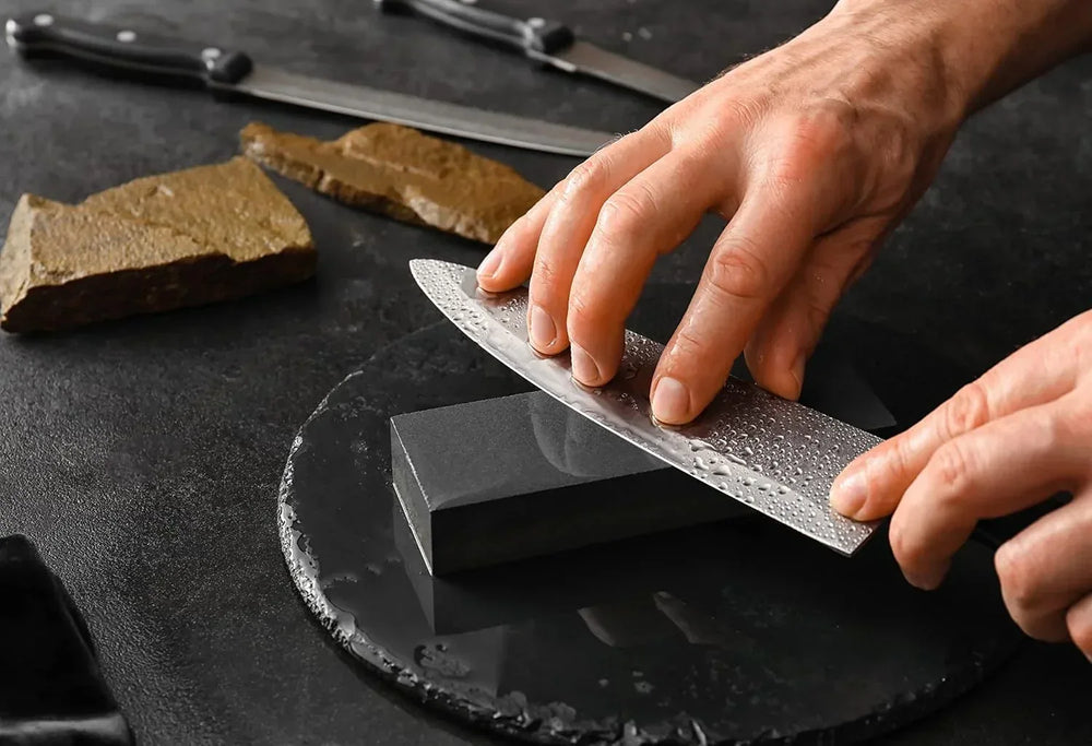 Moss & Stone Professional Kitchen Knife Chef Set, Small Knife Set With Block, Black Titanium Plated Kitchen Knife Set, Stainless Steel Scratch Resistant & Rust Proof Sharp Kitchen Knives. - USA MEGA SHOP