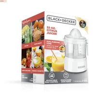 BLACK+DECKER 32-oz citrus juicer retail box with adjustable pulp control