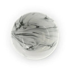 Marble-pattern stoneware dinner plate, white with gray swirls