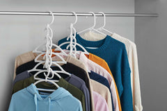Mainstays Space Saving Cascading Foldable Non-Slip Plastic Clothing Hanger, 10 Pack, White