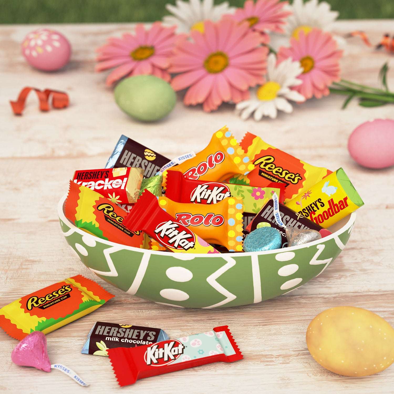 Hershey Assorted Chocolate, Easter Candy Basket Stuffers Variety Bag, 17.9 oz (80 Pieces)