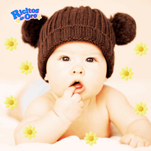 Baby wipes branding card with Ricitos de Oro logo and teddy bear theme