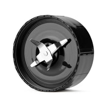 Blender blade assembly with central spindle, black housing