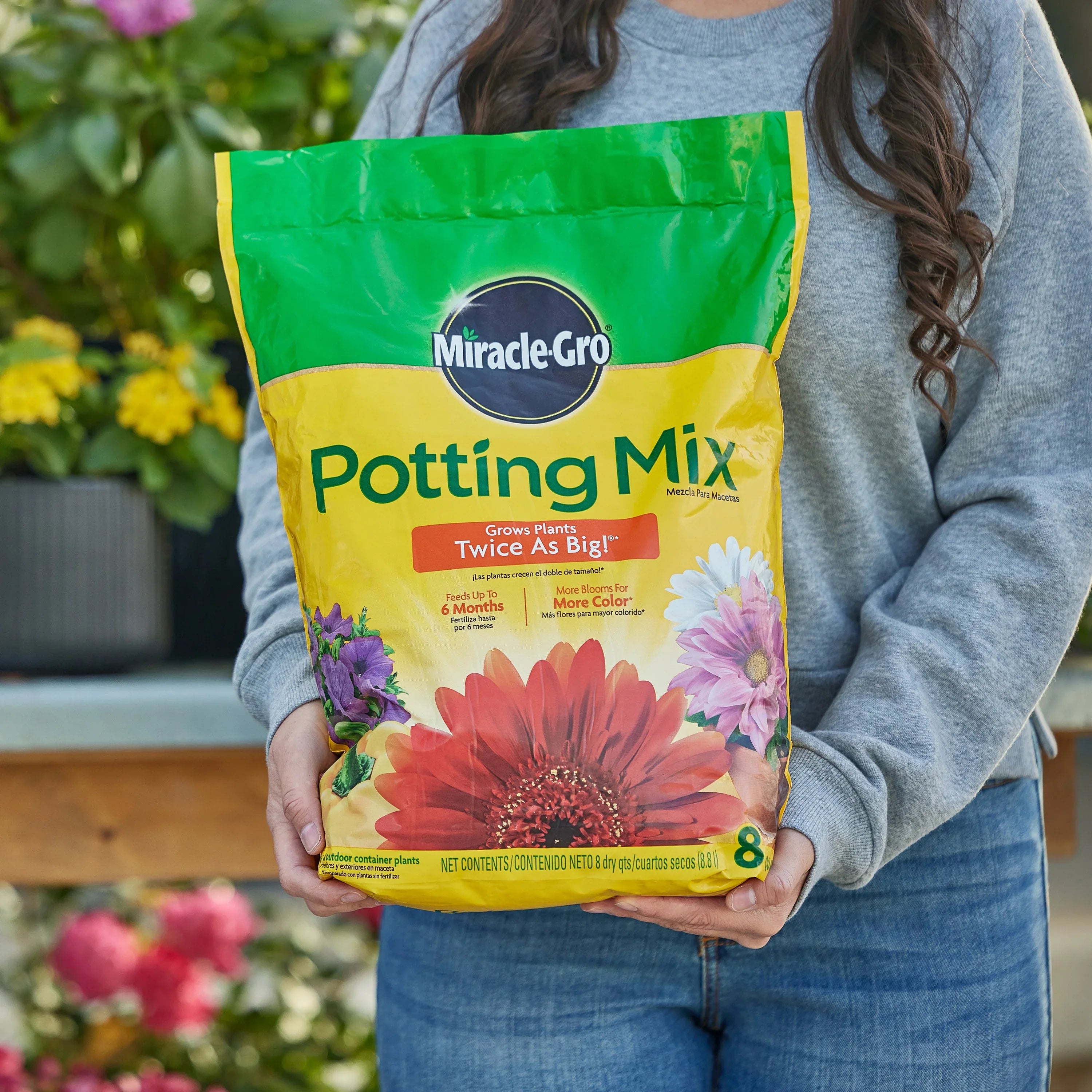 Miracle-Gro Potting Mix, For Indoor or Outdoor Potted Plants, Flowers, Shrubs, 8 qt. - USA MEGA SHOP
