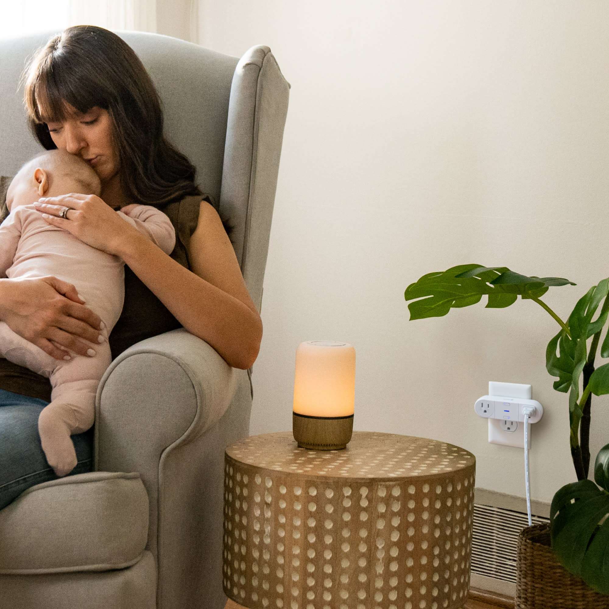 Safety 1st Dual Smart Outlet, White, Toddler