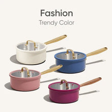 Saucepan set in multiple colors with lids and wooden handles