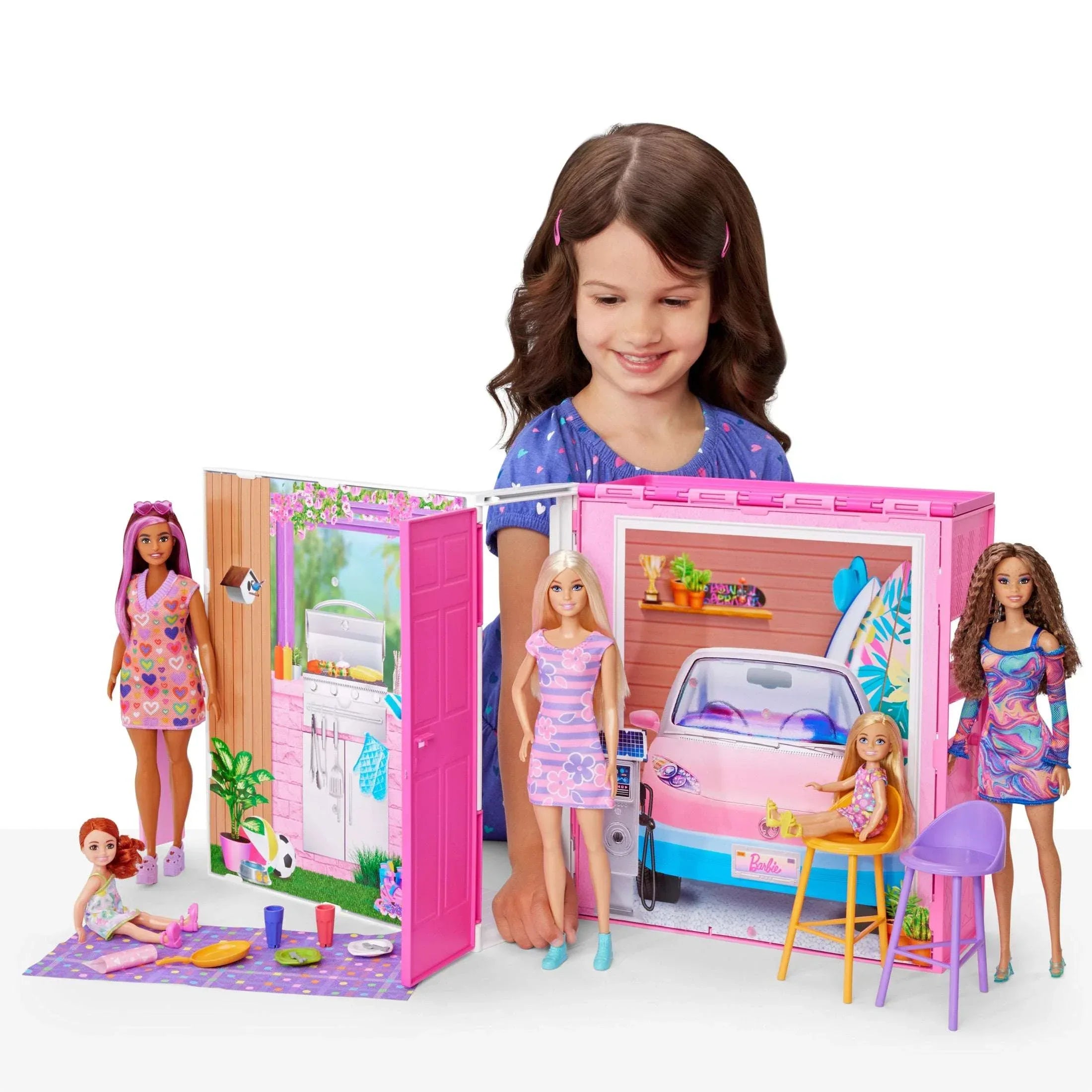 Barbie Getaway House, Doll House Playset with 4 Play Areas, 2 Chairs, 360-Play & Accessories - USA MEGA SHOP