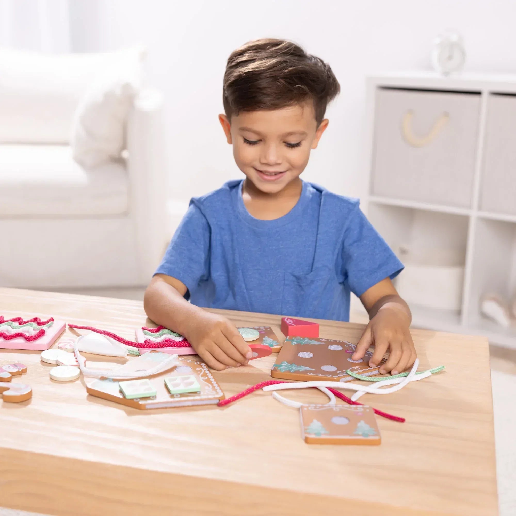 Melissa & Doug Pink Wooden Gingerbread House Reusable, Mess-Free Play Set Activity for Boys and Girls