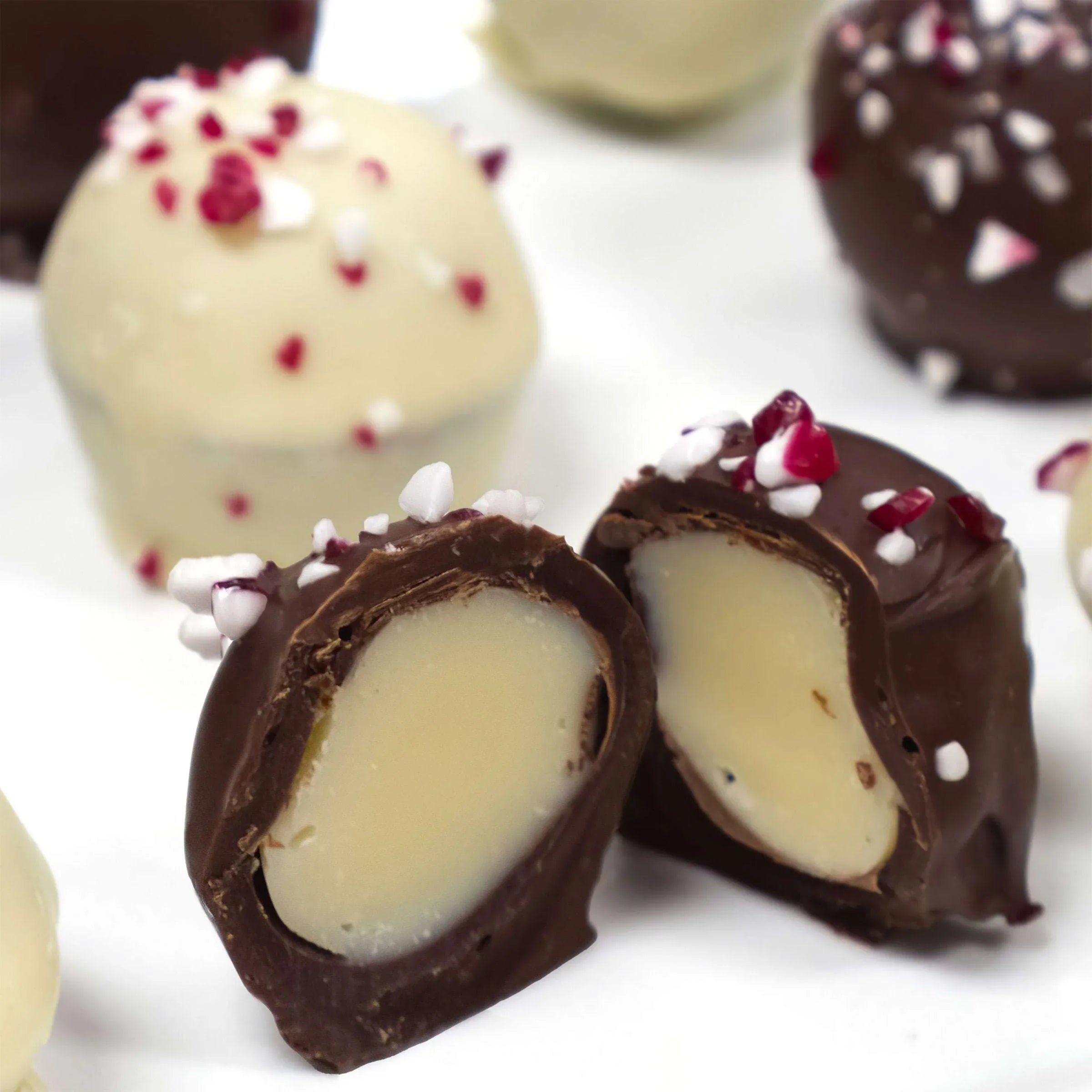 A'cappella 18 Peppermint Chocolino Truffle Tin, 2-pack - USA MEGA SHOP