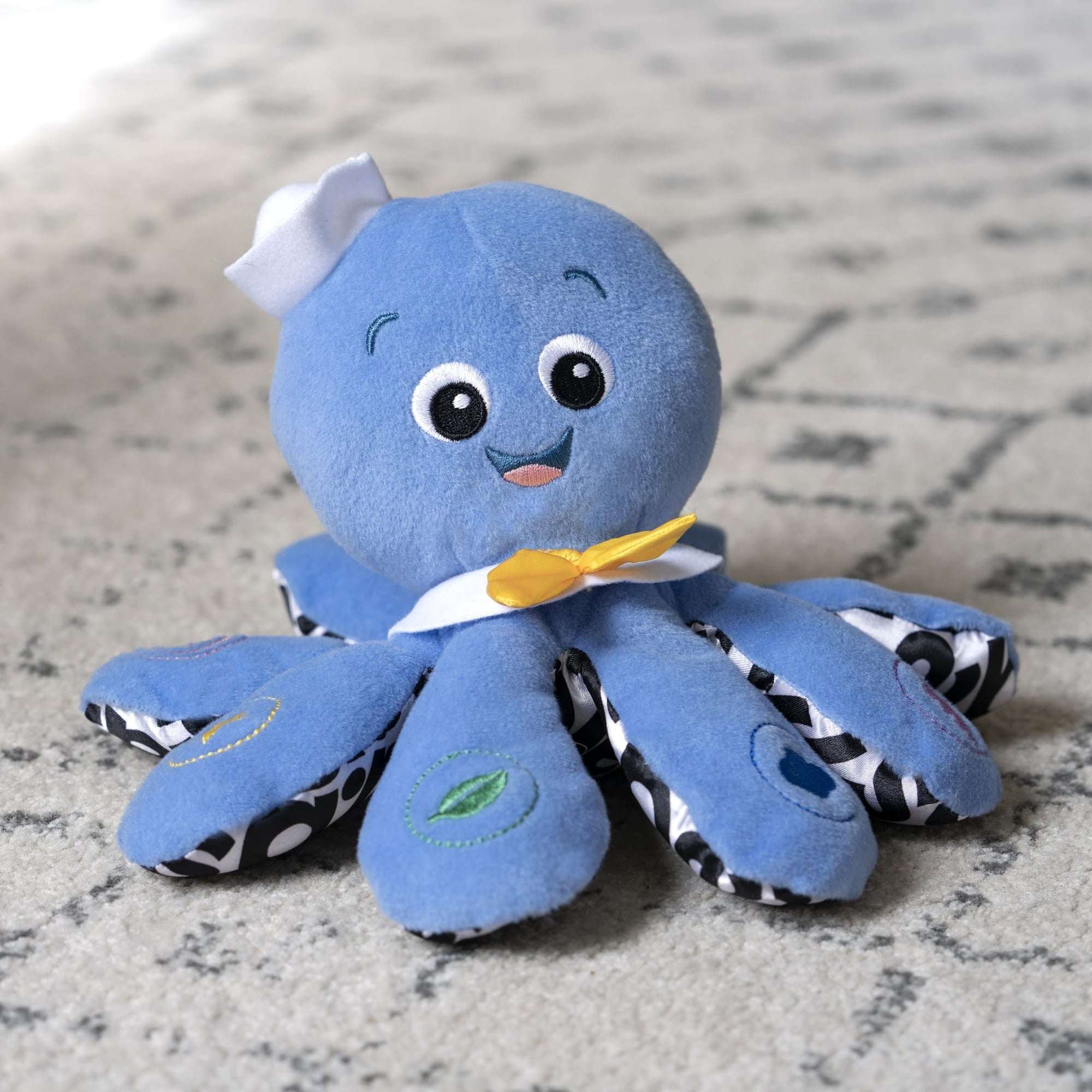 Baby Einstein Octoplush Musical Plush Learning Baby Toy for Infants, Unisex