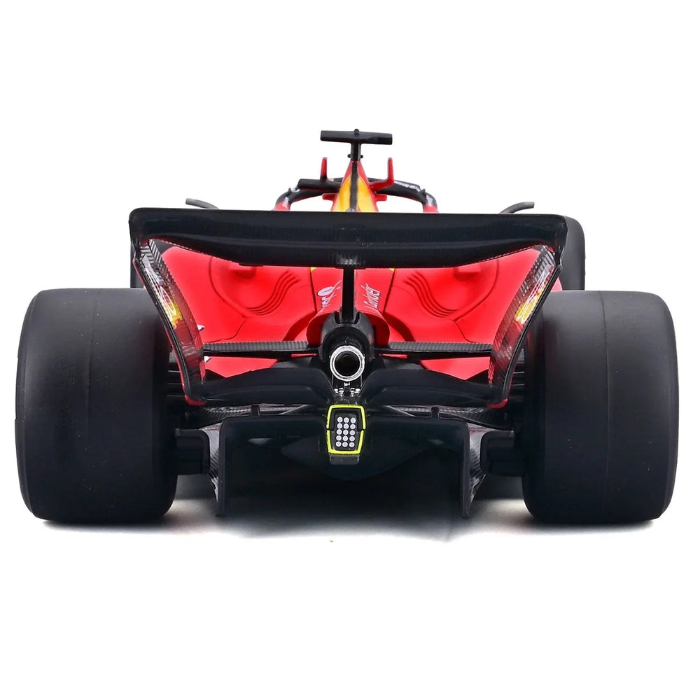 Bburago Formula One Racing 1:24 Race Cars with Driver Figures, 2 pk. - USA MEGA SHOP