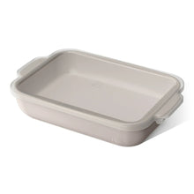 Stoneware baking dish with plastic lid, porcini taupe, 9x13in