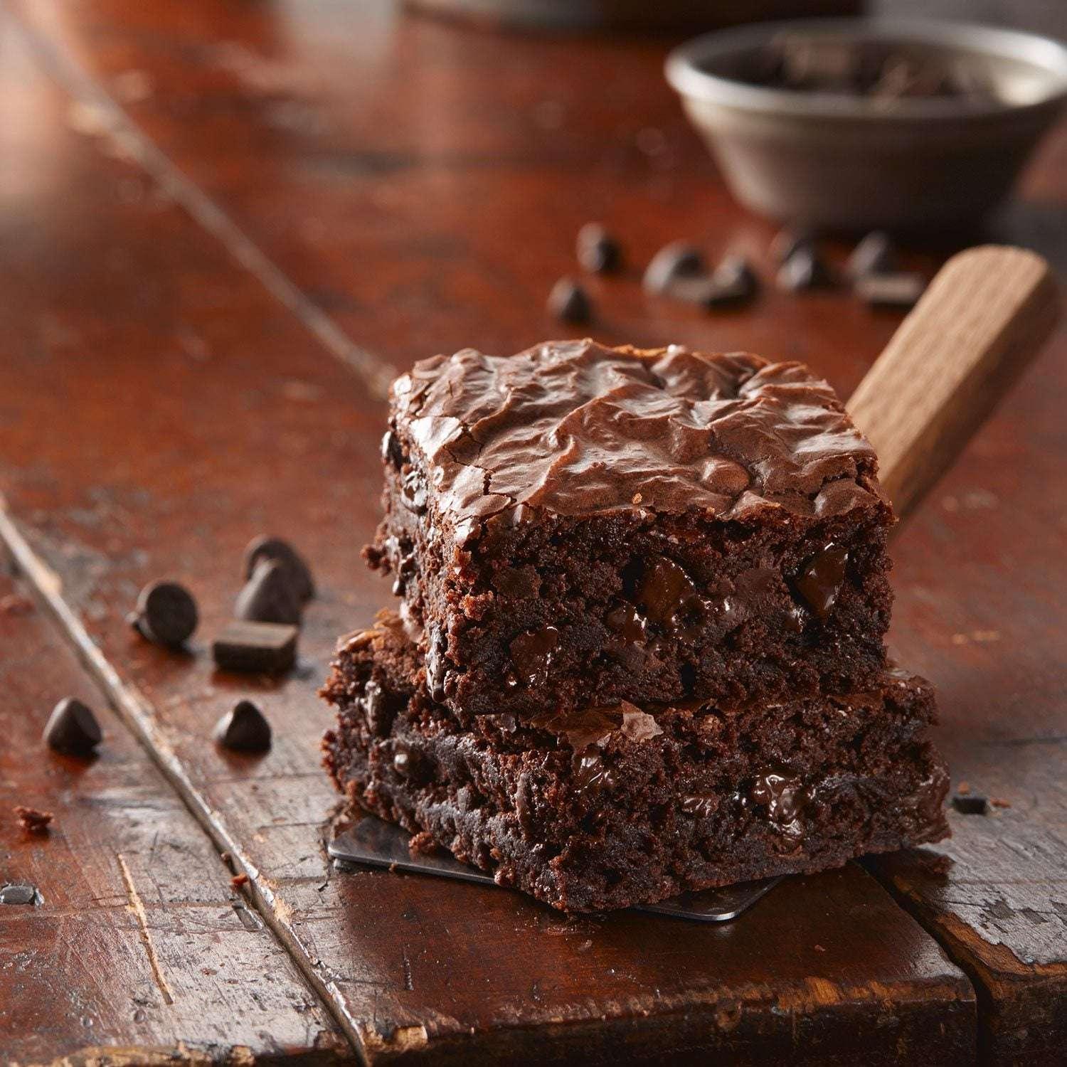 Betty Crocker HERSHEY'S Triple Chocolate Fudge Brownie Mix, 20 oz., 4 pk. - USA MEGA SHOP