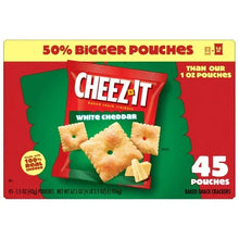 Cheez-It White Cheddar baked snack cracker multipack box, 45 pouches, red front