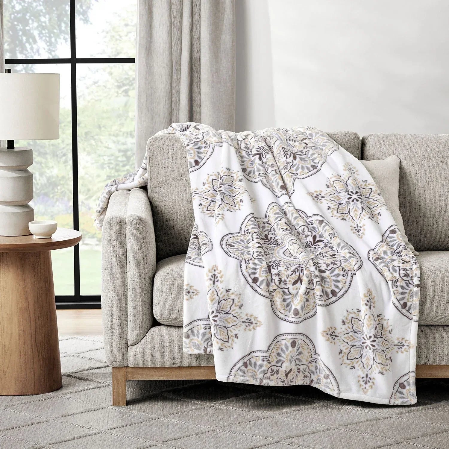 Member's Mark Seasonal Lounge Throw, 60"x70"