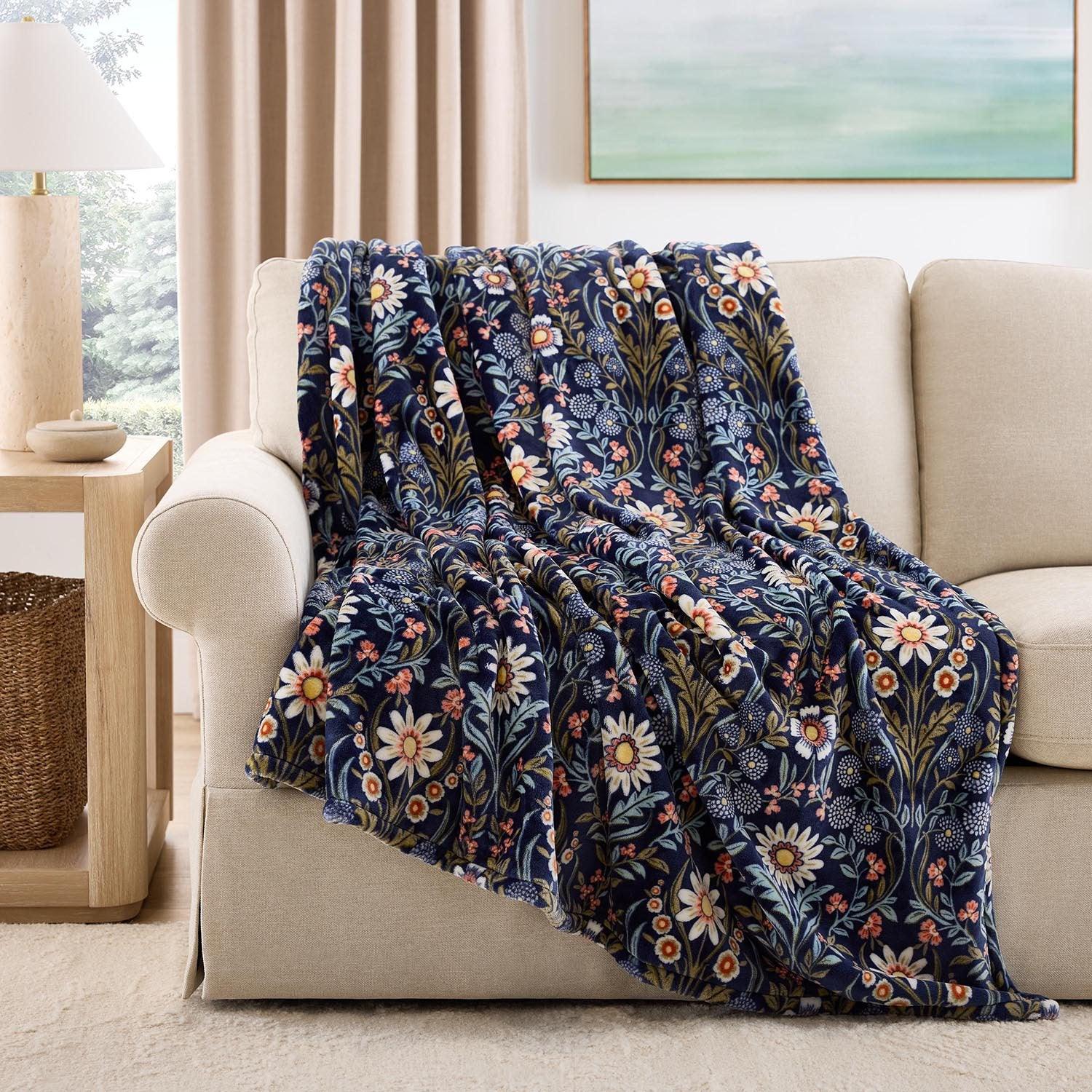 Member's Mark Seasonal Lounge Throw, 60"x70"