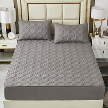Quilted fitted bed sheet set with 2 pillow covers, gray