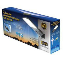 Solar area light retail box with 5000 lumen label and lamp illustration