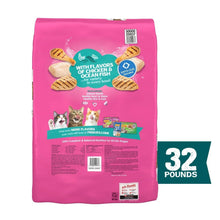 Dry cat food bag with chicken & ocean fish flavors, 32 lb