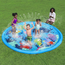 Round undersea splash pad with blue edge and sea-animal print, children splashing