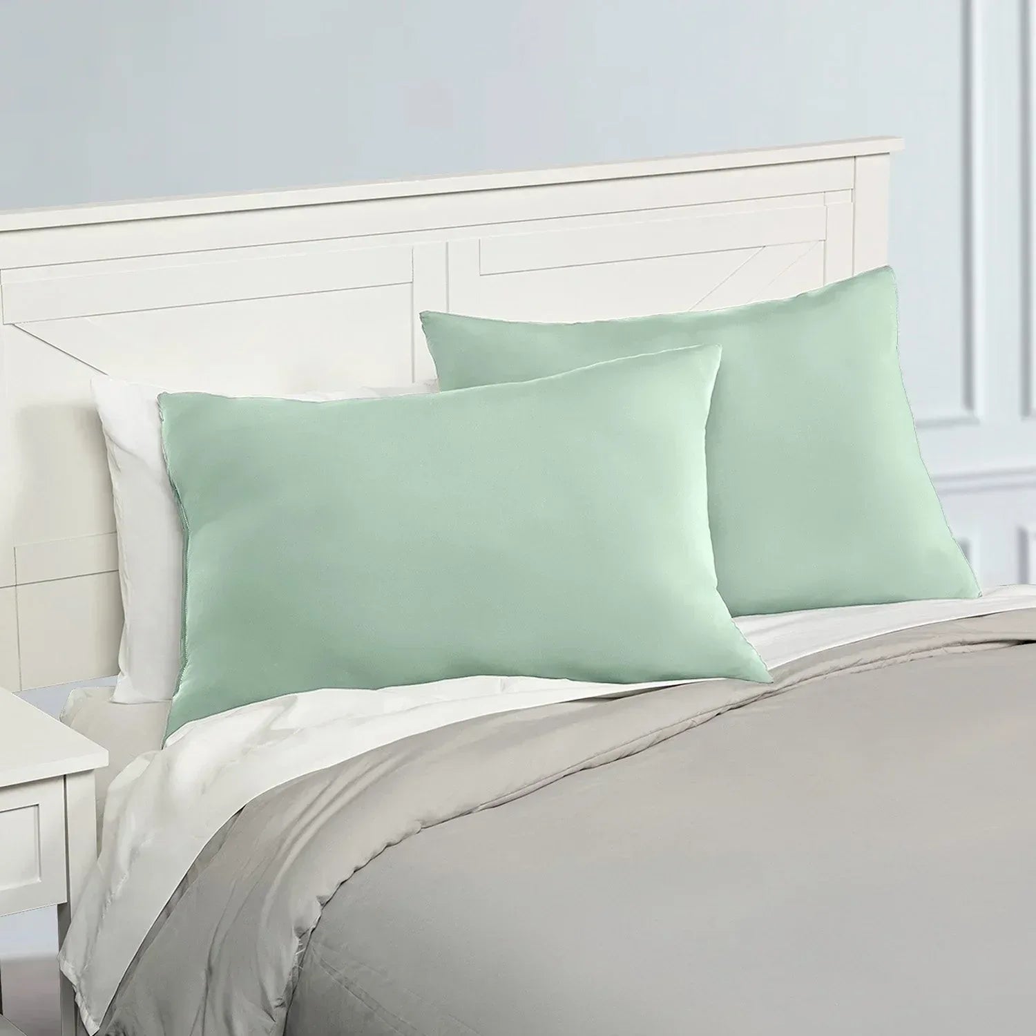 HGTV 2-Pack Fun Cloud Bed Pillow, 20" x 28"