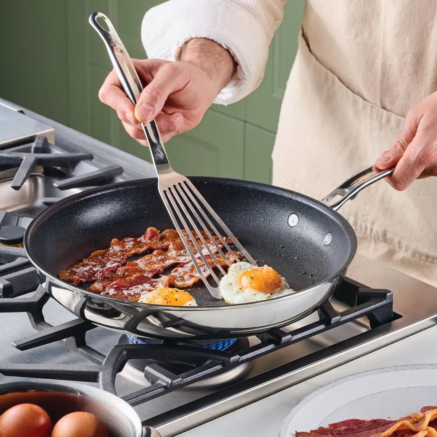 Hestan ProBond Luxe Stainless Steel TITUM™ Nonstick Skillet