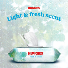 HUGGIES fresh & clean wipes pack with fresh scent and green wipe pouch