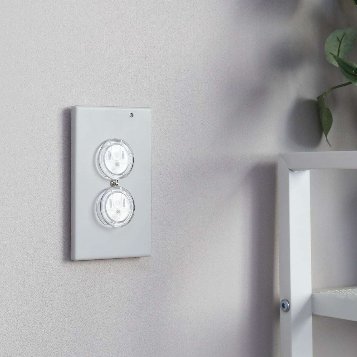 Hyper Tough 30-pack Safety Outlet Covers for Child Safety