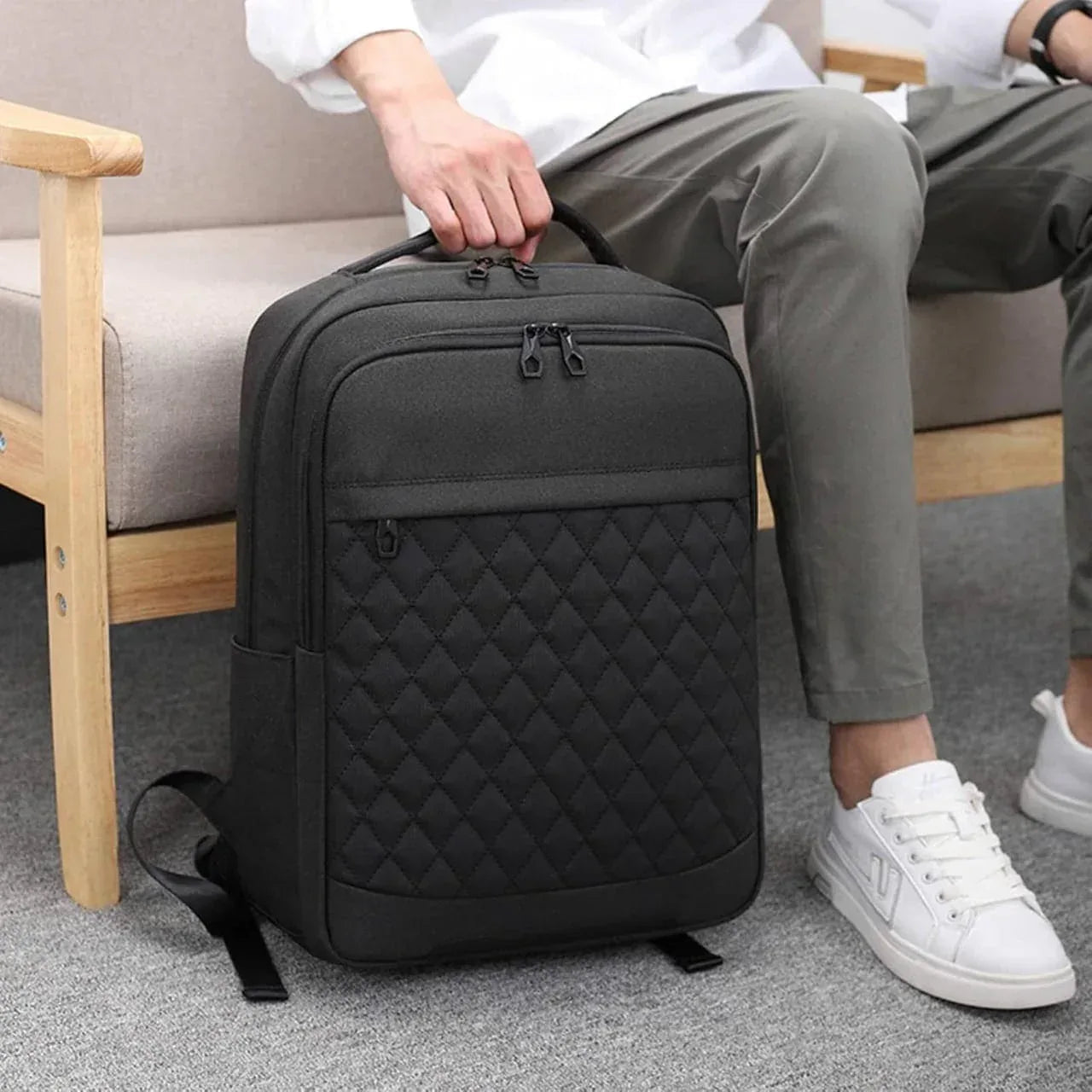 Travel Laptop Backpack, Anti-Theft, USB Charging, Water-Resistant, for Business/College/Work, Gift for Men (Black)