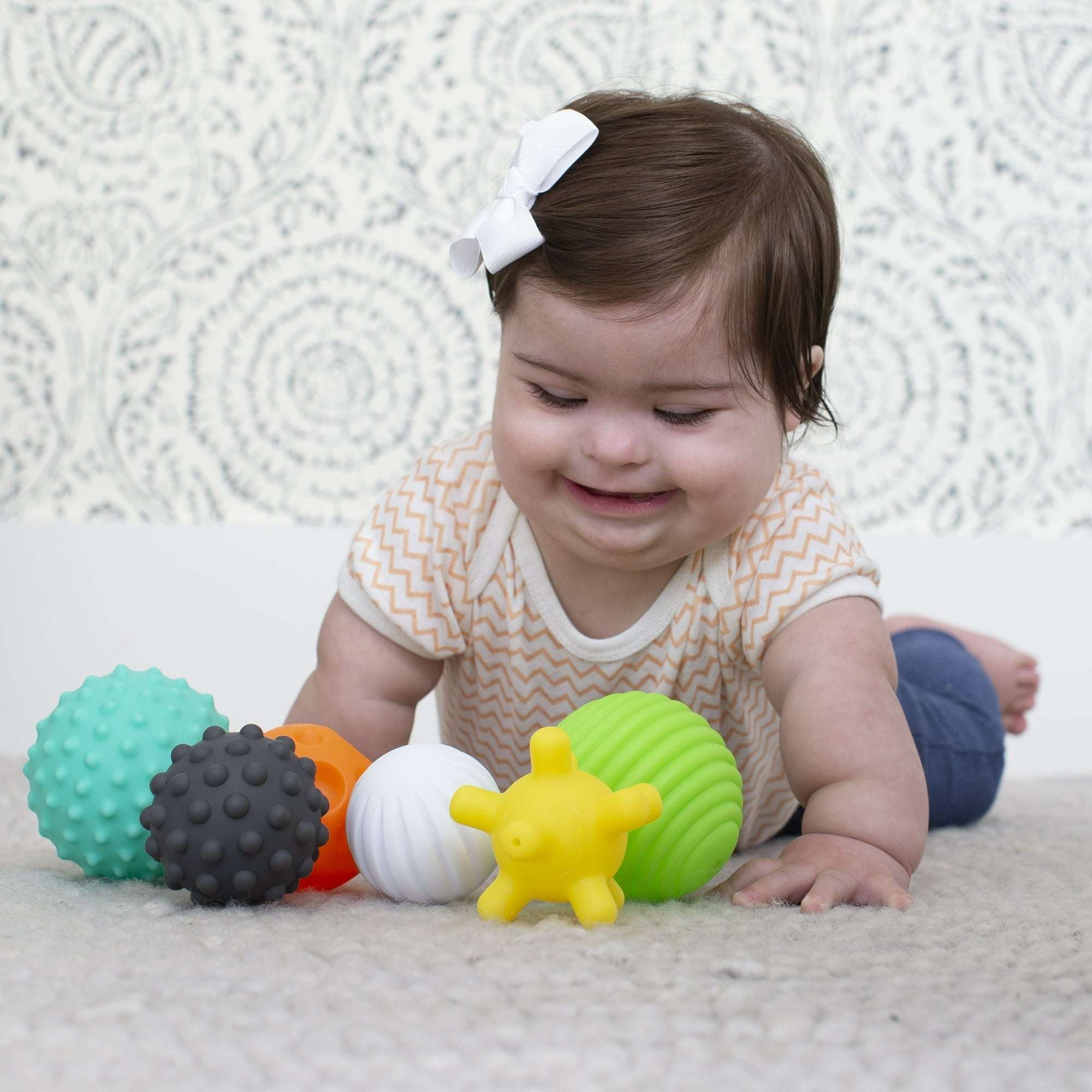 Infantino Textured Multi Ball Set, Soft Plastic, Baby 6-12 Months, Multi-Color, 6-Piece