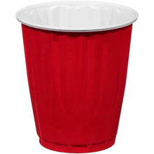 Red 18 fl oz plastic drink cup with wide rim.