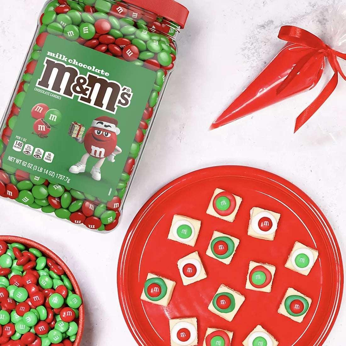 M&M's Red and Green Milk Chocolate Christmas Candy, 62 oz. - USA MEGA SHOP